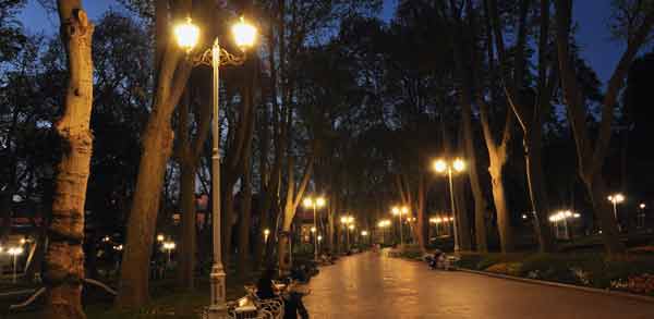 چراغ های پارکی پلاستیکی